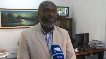 Imagem de Jornalistas angolanos começam a receber ordenados atualizados já em Outubro