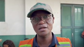 Imagem de Reportagem de Orfeu de Sá Lisboa na estação dos Caminhos de Ferro em Magude