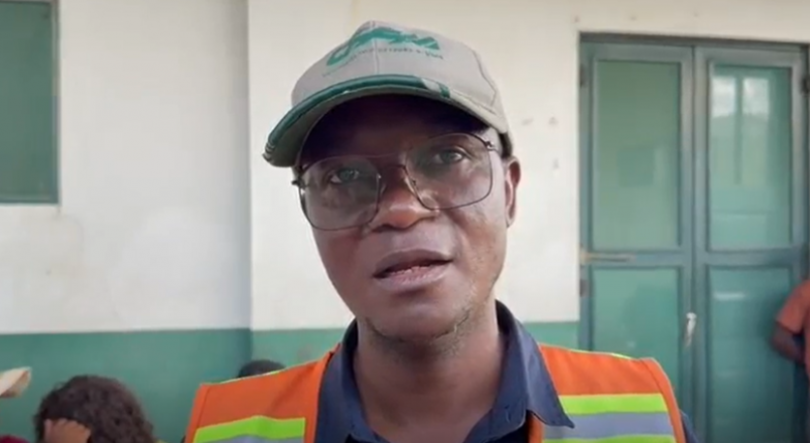 Imagem de Reportagem de Orfeu de Sá Lisboa na estação dos Caminhos de Ferro em Magude