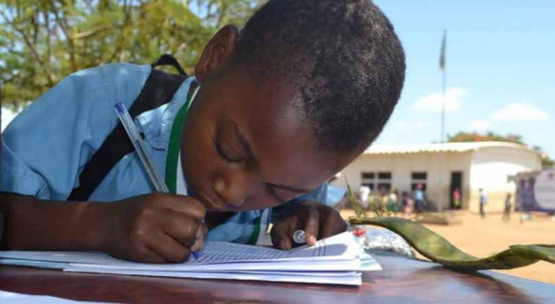 Imagem de Início do ano letivo em Moçambique afetado pelas inundações