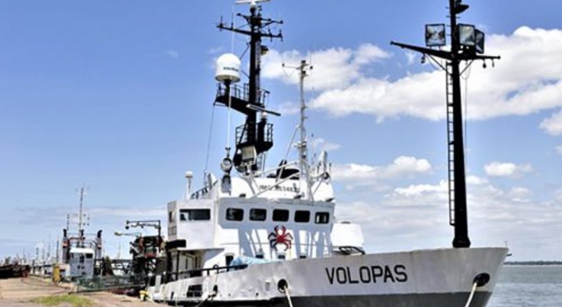 Imagem de Os tripulantes do navio retido no Mindelo, em Cabo Verde,  estão a ser acompanhados