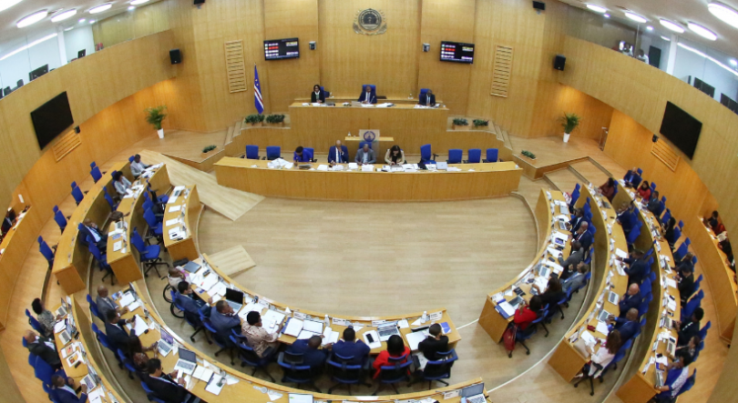 Imagem de Parlamento cabo-verdiano inicia trabalhos do ano com debate sobre transportes