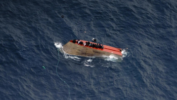 Imagem de Mais de 70 pessoas desaparecidas num naufrágio no Mediterrâneo Central