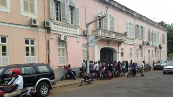 Imagem de Funcionários Judiciais são-tomenses ameaçam voltar a paralisar os Tribunais