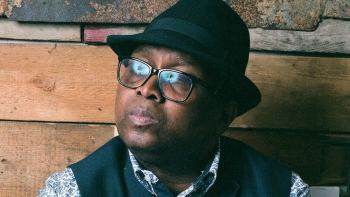 Imagem de Tony Dudu “Gumbe Sta Na Nos” – Artista da Semana RTP África
