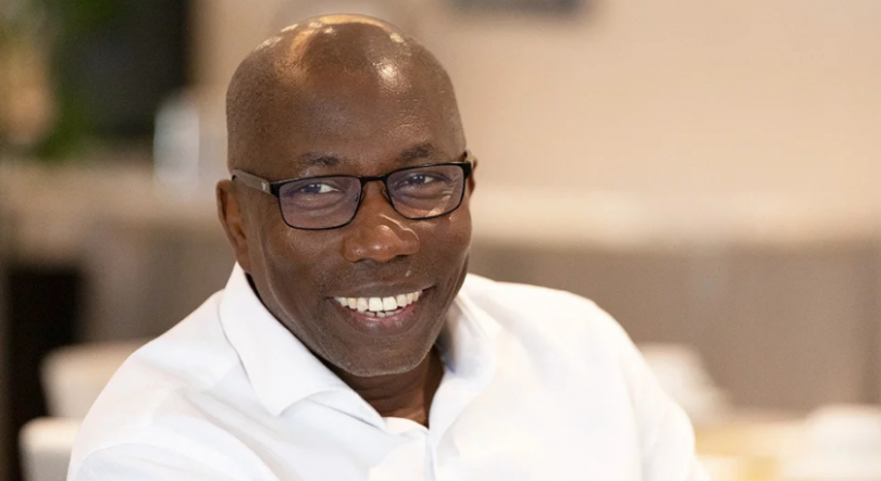 Imagem de Na Guiné-Bissau, o líder da oposição Domingos Simões Pereira continua em prisão domiciliária