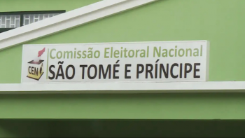 Imagem de Decorrem durante este mês, em São Tomé e Príncipe, os trabalhos de atualização dos cadernos eleitorais