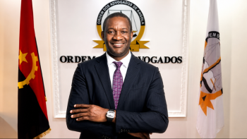 Imagem de Bastonário da Ordem dos Advogados de Angola desapontado com onda de xenofobia na África do Sul