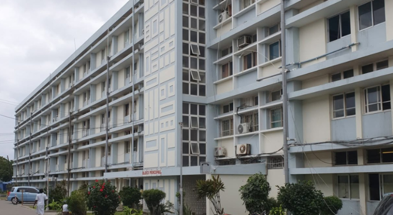 Imagem de Vandalizado o hospital central da Beira