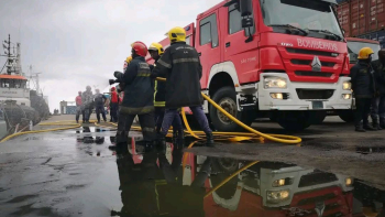 Imagem de Bombeiros são-tomenses só têm uma viatura a funcionar para cobrir todo o país