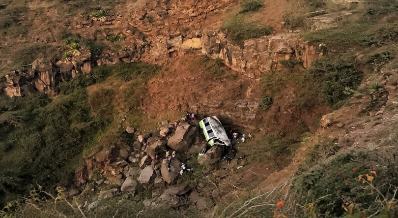 Imagem de Acidente no Fogo mata 25 pessoas. A maioria são crianças e adolescentes.