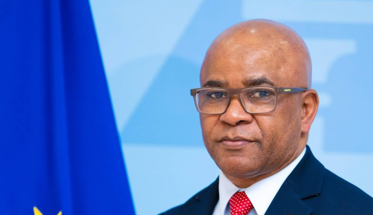 Imagem de Ministro da Educação de Cabo Verde está na ilha do Fogo