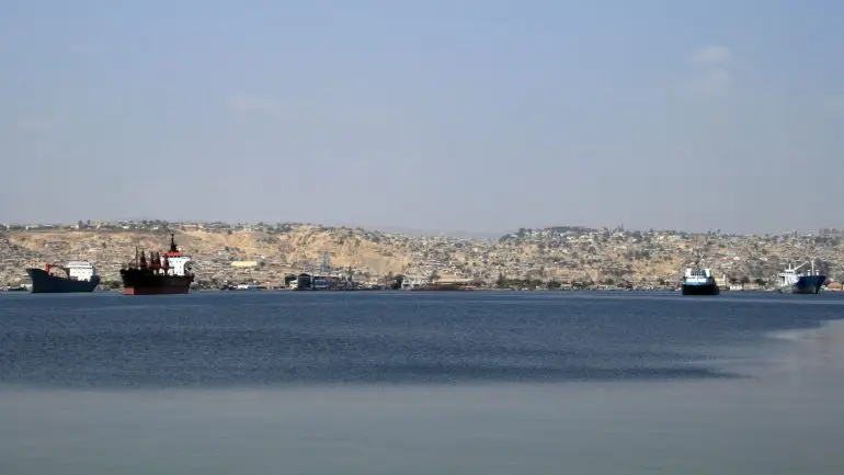 Imagem de Poluição marinha e costeira em Angola
